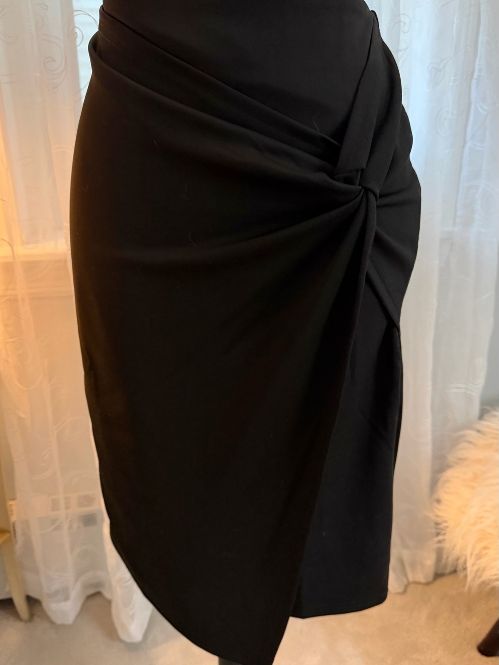 Kate Kasin - Knot-Detail Black Midi Pencil Skirt